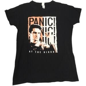 Panic At The Disco Shirt Black Graphic Short Sleeve Band Tee‎ Women's Medium